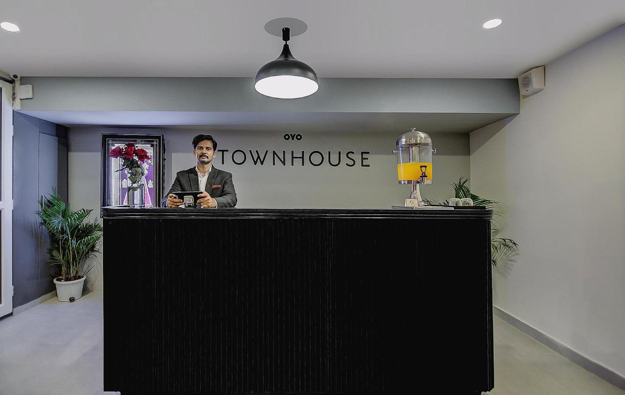 Super Townhouse Global Village Tech Park Near Kengeri Bus Terminal Metro Station Μπανγκαλόρ Εξωτερικό φωτογραφία